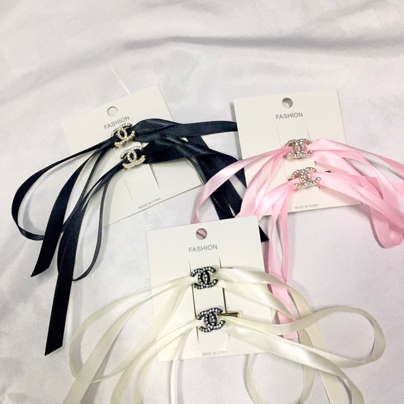 (ราคา/คู่) 💕กิ๊บโบว์ติดผมเส้นเล็ก ติดอะไหล่แบรนด์ เรียบร้อยน่ารักติดแกรม