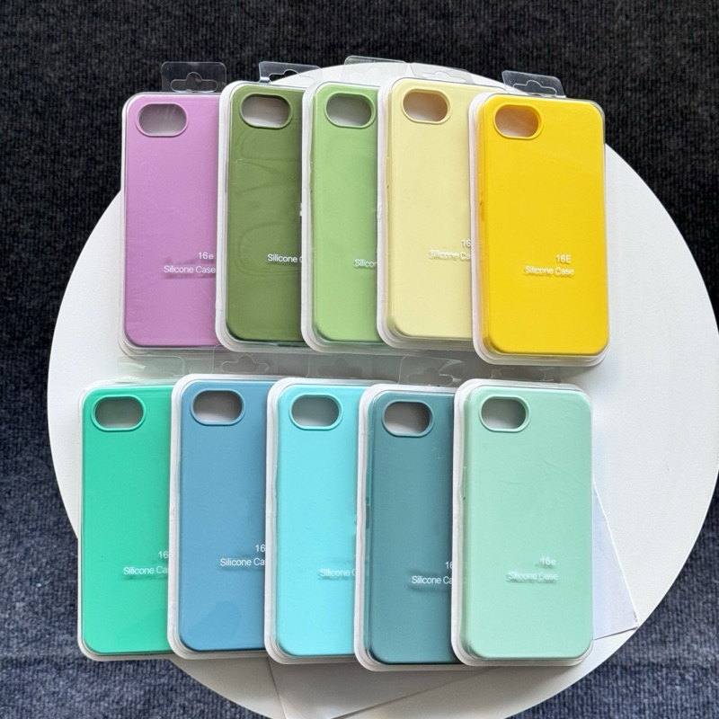 พร้อมส่งในไทย Caseไอโฟน16E กำมะหยี่โลโก้  เนื้อซิลิโคน สีพื้น สำหรับรุ่น ไอโฟน16E