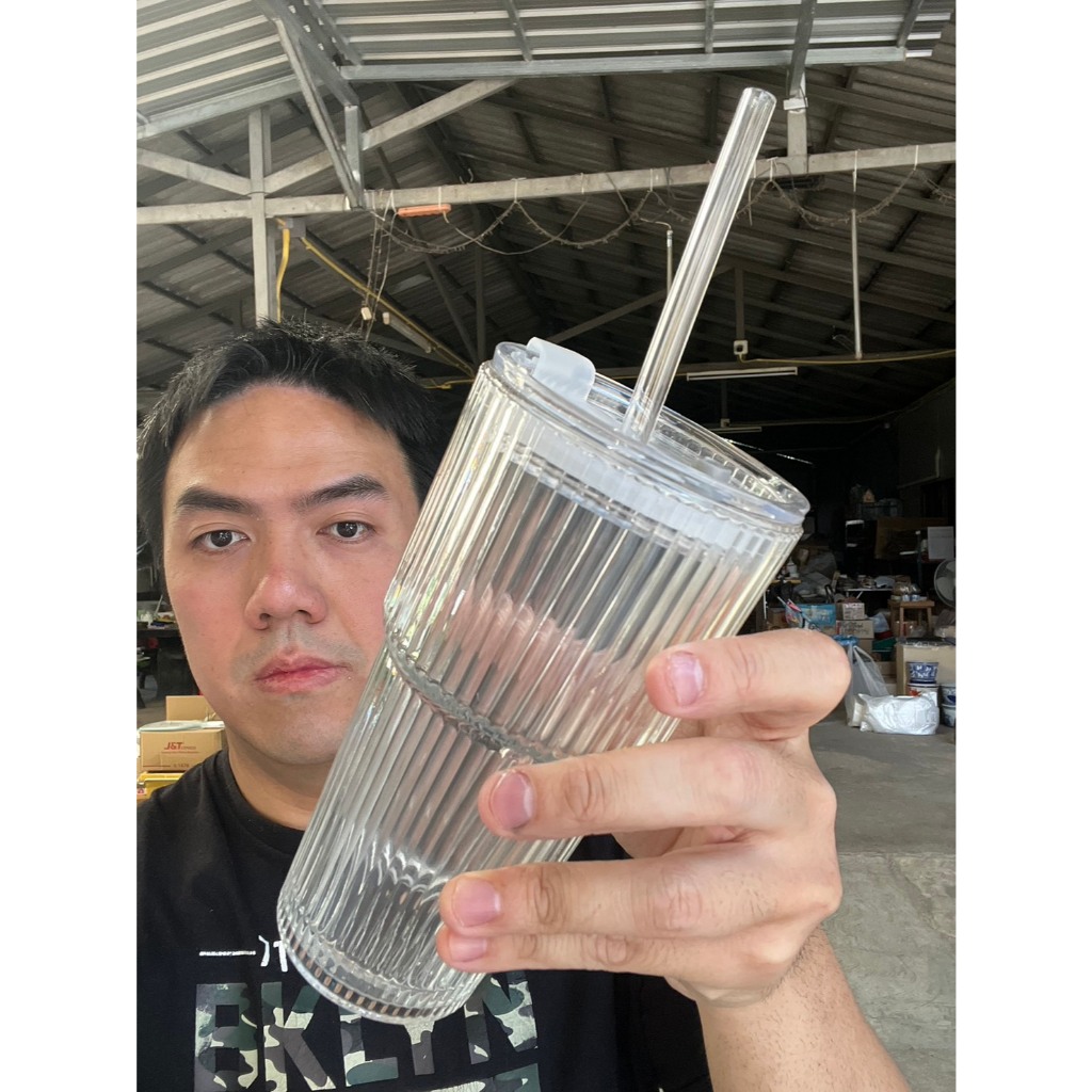 แก้วน้ำคาเฟ่มีฝาปิด ขนาด 600ml หรือ 20oz แก้วเครื่องดืมเย็น+ฝา+หลอด ลายแนวตั้ง ออกใบกำกับภาษีได้