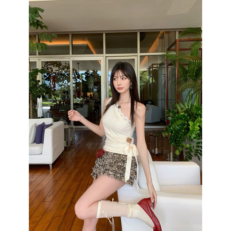 Bentoy(Q1032)เสื้อแขนเดียวผ้าลูกไม้สุดเซ็กซี่ รัดรูปเอวลอยช่องเล็กๆ แต่งสายผูกข้างน่ารัก ผ้าดูแพง ใส่แล้วหุ่นดีเวอร์ รูปที่ 8