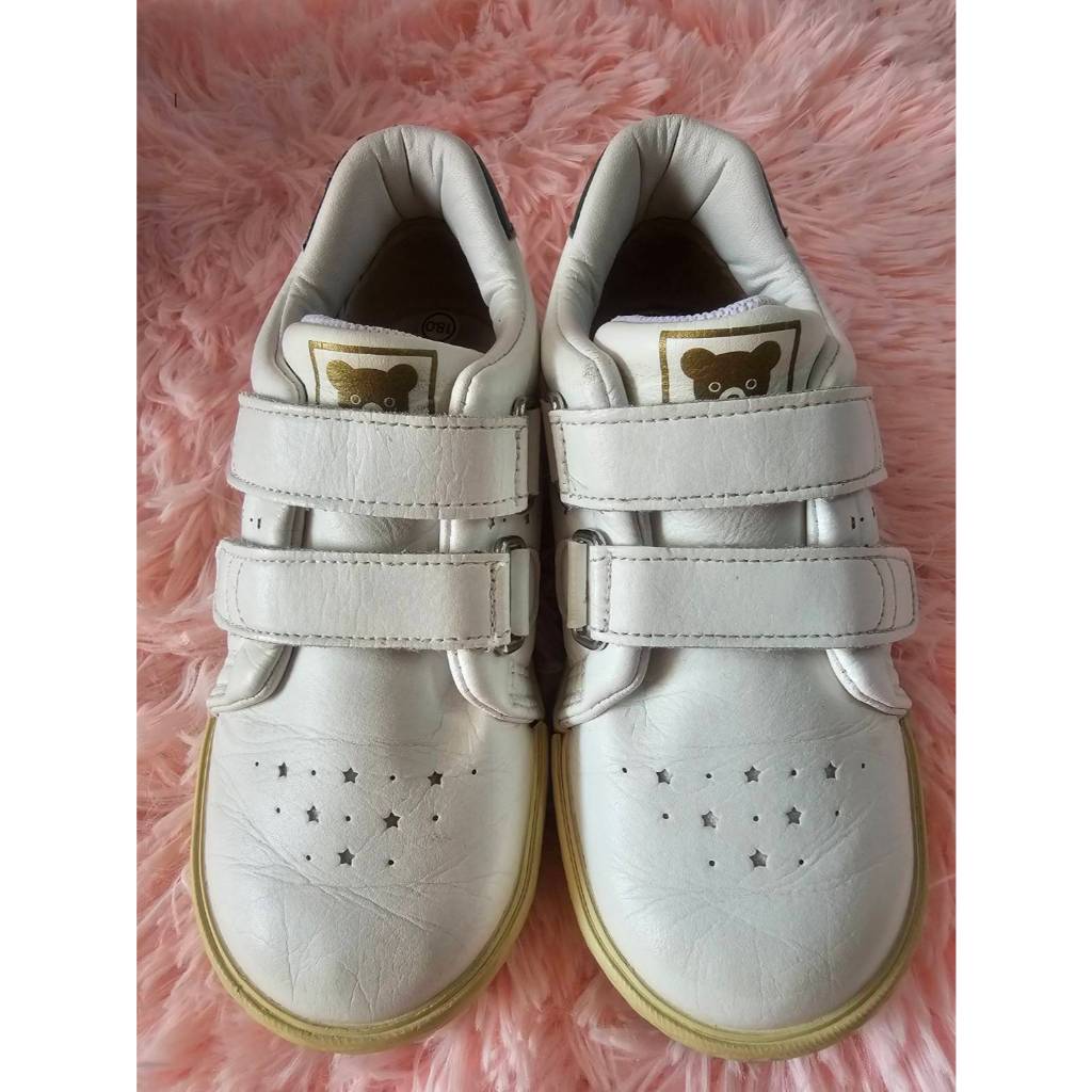 รองเท้าเด็ก Miki House DOUBLE-B เบอร์ 18 ส่งต่อมือสอง สภาพดี ไม่มีตำหนิ ไม่มีกล่อง