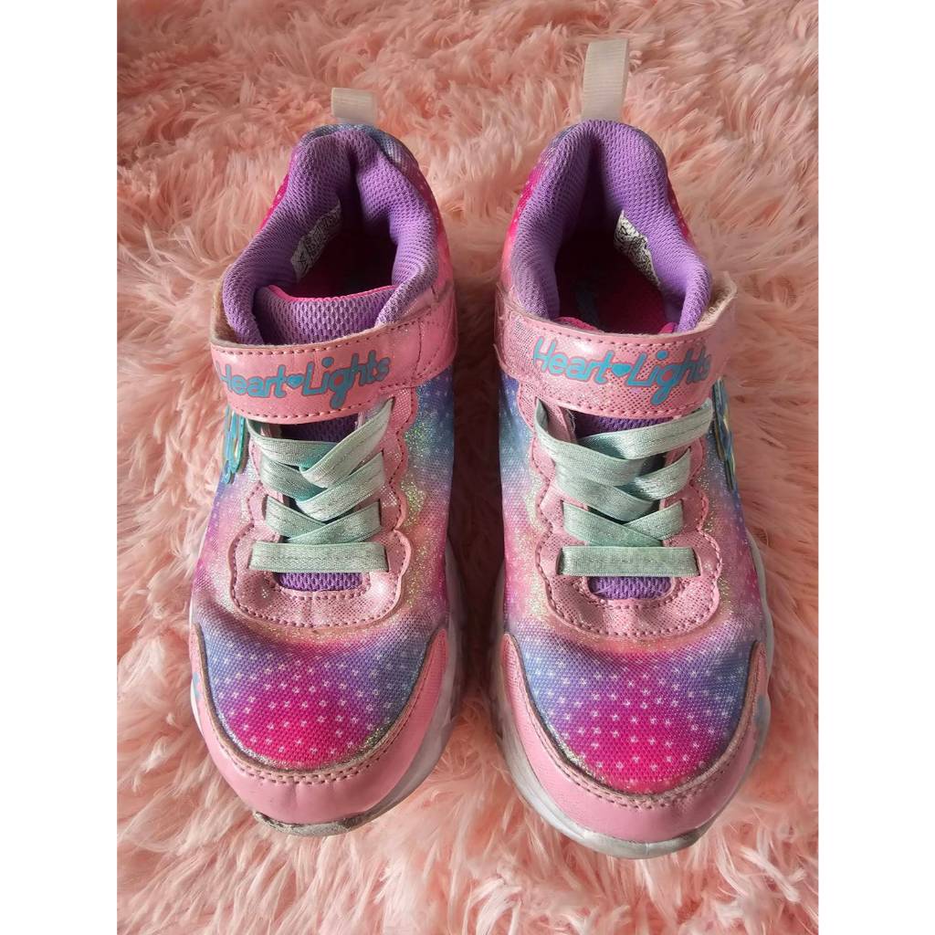 SKECHERS รองเท้าเด็ก รุ่น Heart Lights ไซส์ 19cm. (US13 UK12 EUR30) ส่งต่อมือสอง สภาพดี ไม่มีตำหนิ