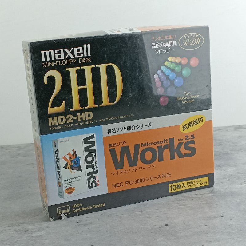 MAXELL >> MINI-FLOPPY DISK 2HD MD2-HD แผ่นดิสก์ 5 นิ้ว แผ่นเปล่าจำนวน 10 แผ่น กล่องแพ็คซีลยังไม่ได้แ