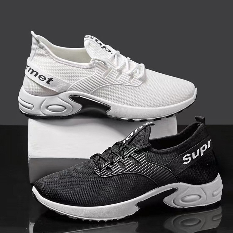 Kicks  ฮอตฮิต รองเท้าผ้าใบแฟชั่น รุ่นนี้สีสวยเอิร์ธโทน สวมง่ายสบายเท้า มีให้เลือกสองสี งานมาใหม่ห้ามพลาดน๊าาา ขายดีมาก