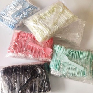 (ถูกที่สุด) ช้อนพลาสติกใช้แล้วทิ้ง แพค 100ชิ้น