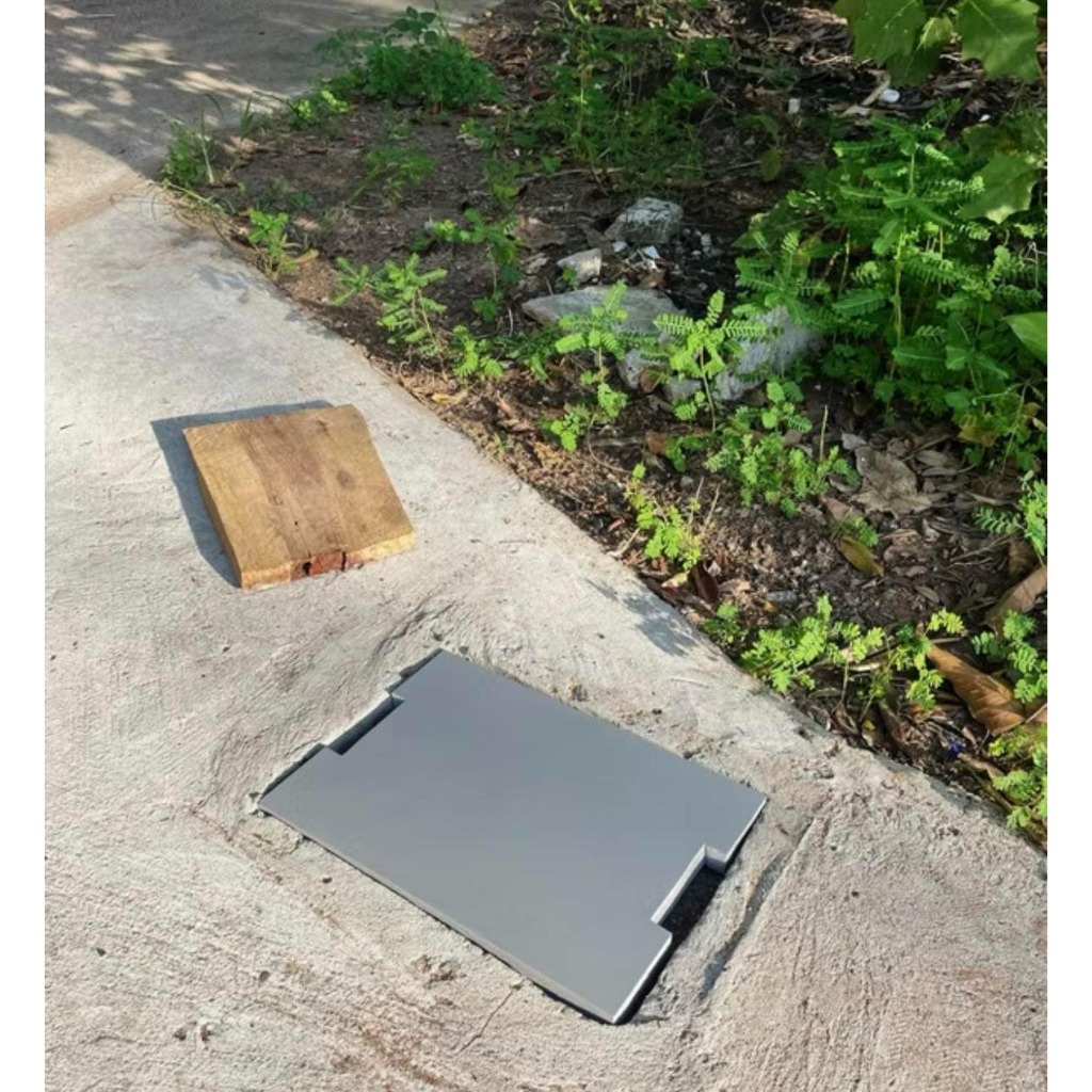 ฝาบ่อพัก ไม่แตกไม่หัก สีเทาอ่อน สั่งขนาดตามไซส์ได้ 30*40  35*40 เจาะรูกลม มีรุ่นรถเหยียบได้ ทนทาน แข็งแรงรับน้ำหนักได้