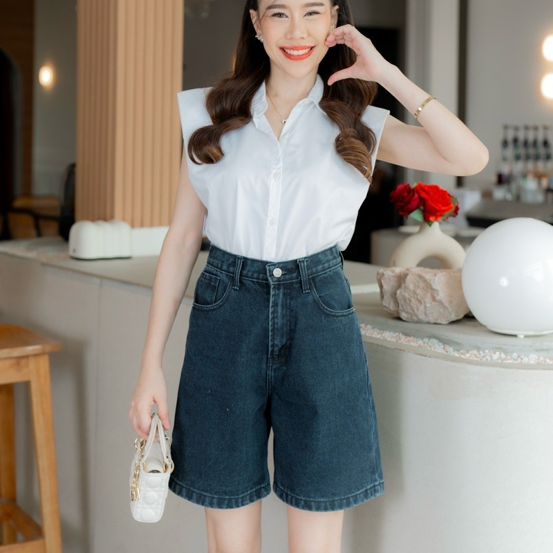 K1 รุ่นยีนส์ฟอกสโนว์ยาว 18.5 นิ้ว มี 2 สีให้เลือก