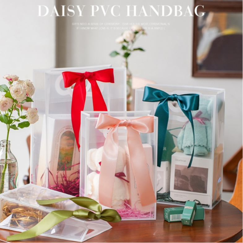 🎁กระเป๋าใสพรีเมี่ยม 4สีสดใส ถุงบรรจุของขวัญ💝แถมริบบิ้น&หญ้าราฟี สำหรับวันวาเลนไทน์ งานแต่ง งานเลี้ยง