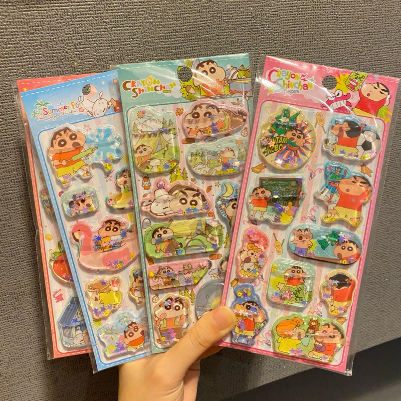 cutiepie-(พร้อมส่ง ลิขสิทธิ์แท้💯)สติ๊กเกอร์ชินจังนูนน้ำ 1แผ่น มีกลิตเตอร์ในน้ำเขย่าได้ ลิขสิทธิ์แท้ สำหรับติดตกแต่ง