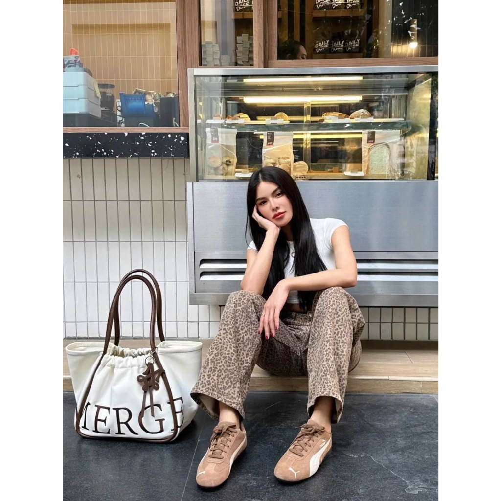 🌟🌟100%แท้ 💯Merge A Day Bag กระเป๋า official กระเป๋าถือ สะพายข้าง