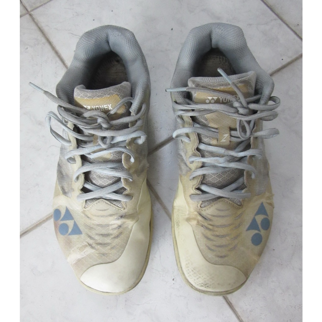 รองเท้าแบดมินตัน yonex aerus z2 สภาพใช้งาน รองเท้าแบด ของแท้