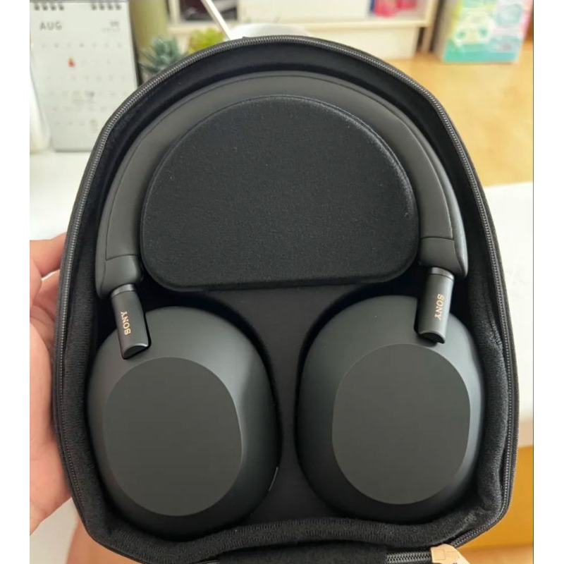 Sony WH-1000XM5 หูฟังไร้สาย/บลูทูท พร้อมระบบตัดเสียงรบกวน เครื่องประกันศูนย์ไทย 1 ปี