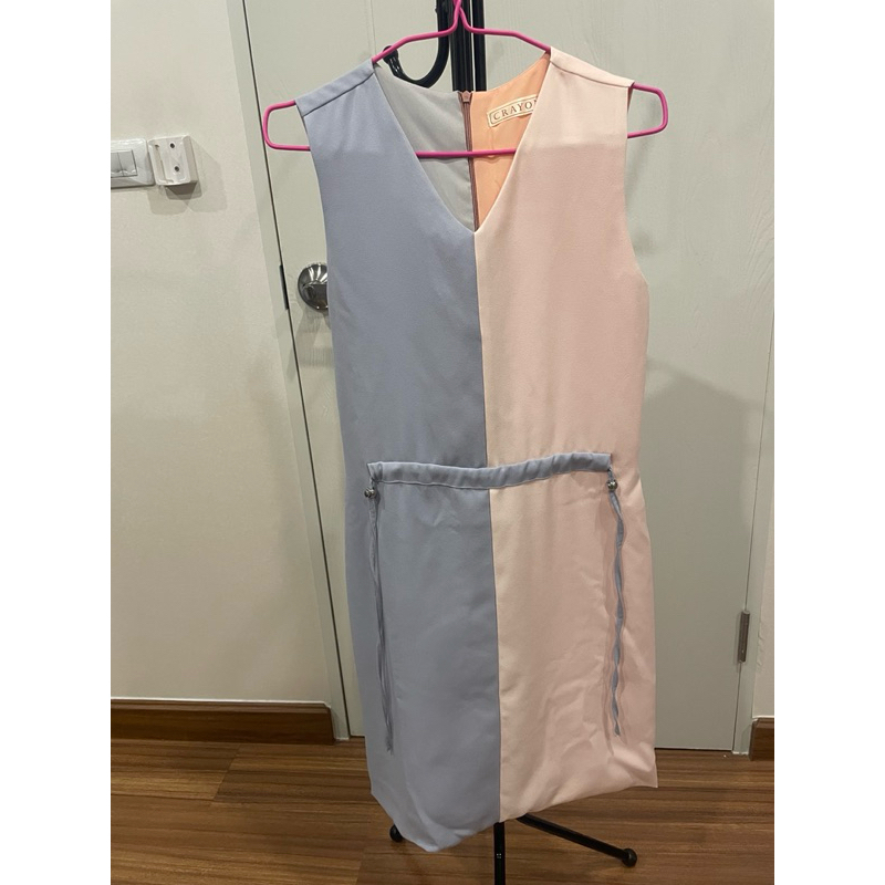 เดรสทูโทนแบรนด์crayon