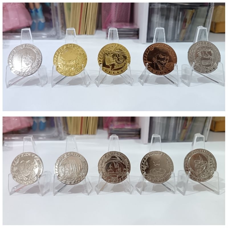 เหรียญโลหะ​ One Piece