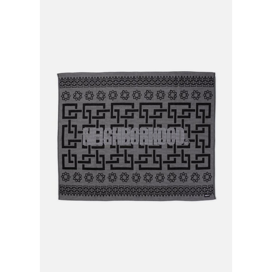 NEIGHBORHOOD GEOMETRIC PATTERN RUG