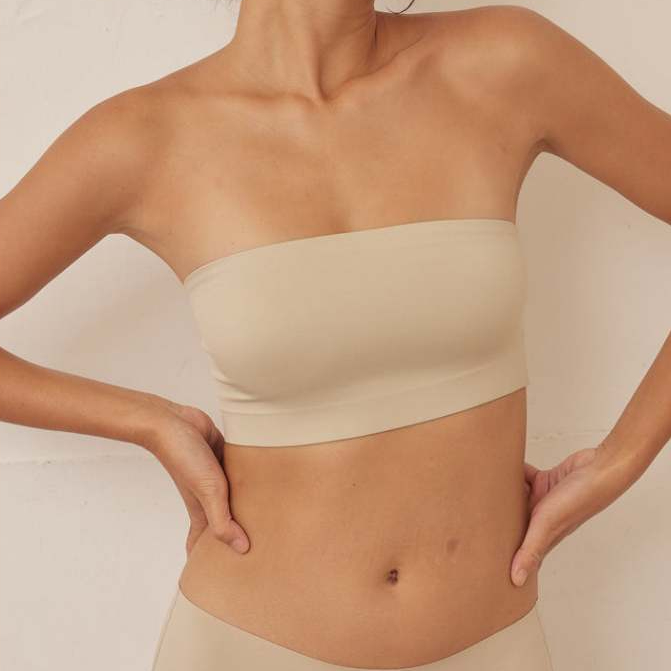 บราเกาะอกไร้ขอบแบบผ้ากระโดดไม่หลุด - CC138