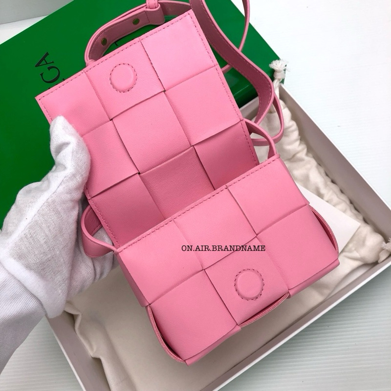 New bottega mini cassette สีชมพูน่ารัก ราคาดีงาม