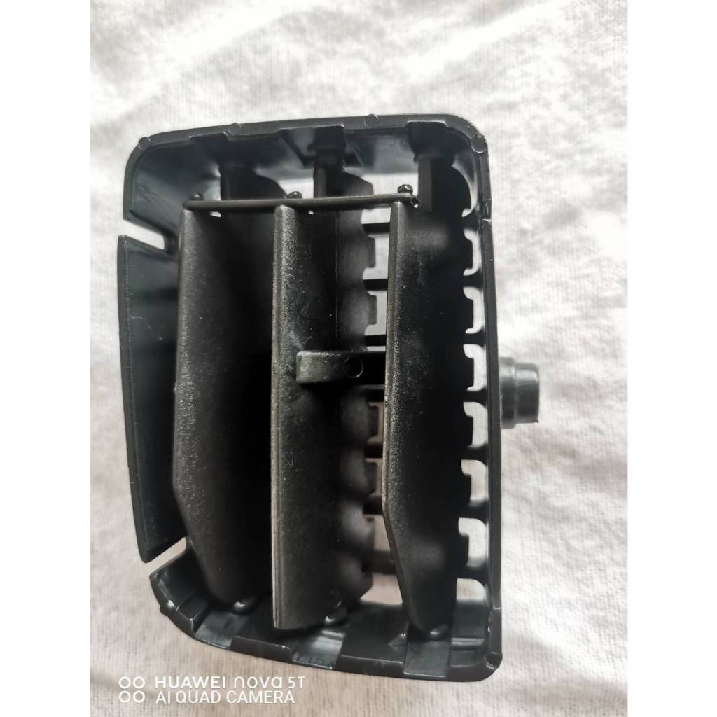 ช่องแอร์ โตโยต้า ไทเกอร์ ปี 1998-2001 ข้างซ้าย TOYOTA TIGER 1998-2001 LH โกดังอะไหล่ยนต์ อะไหล่รถยนต