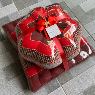 ของรับไหว้ชุดหมอนฟักทอง+เบาะนั่งเล็ก+ผ้าซิ่น/ผ้าข้าวม้า/ผ้าขนหนูราคาส่ง110.-ราคารวมโบว์/ซีนพลาสติกมีบริการป้ายชื่อห้อย
