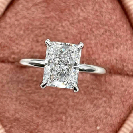 แหวนเพชรทองคำ 2 ct D VS1 Radiant Lab Grown Diamond Solitaire Ring - White Gold 9K (IGI Certified)
