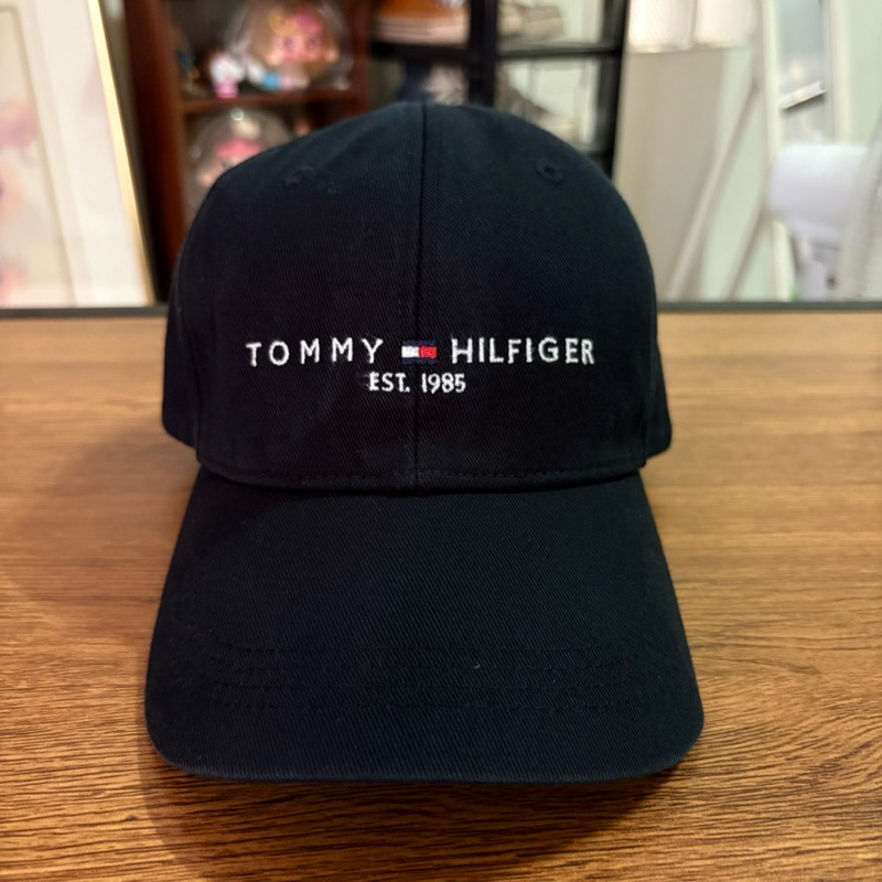 หมวกทรงเบสบอล Tommy Hilfigler มือสอง ของแท้