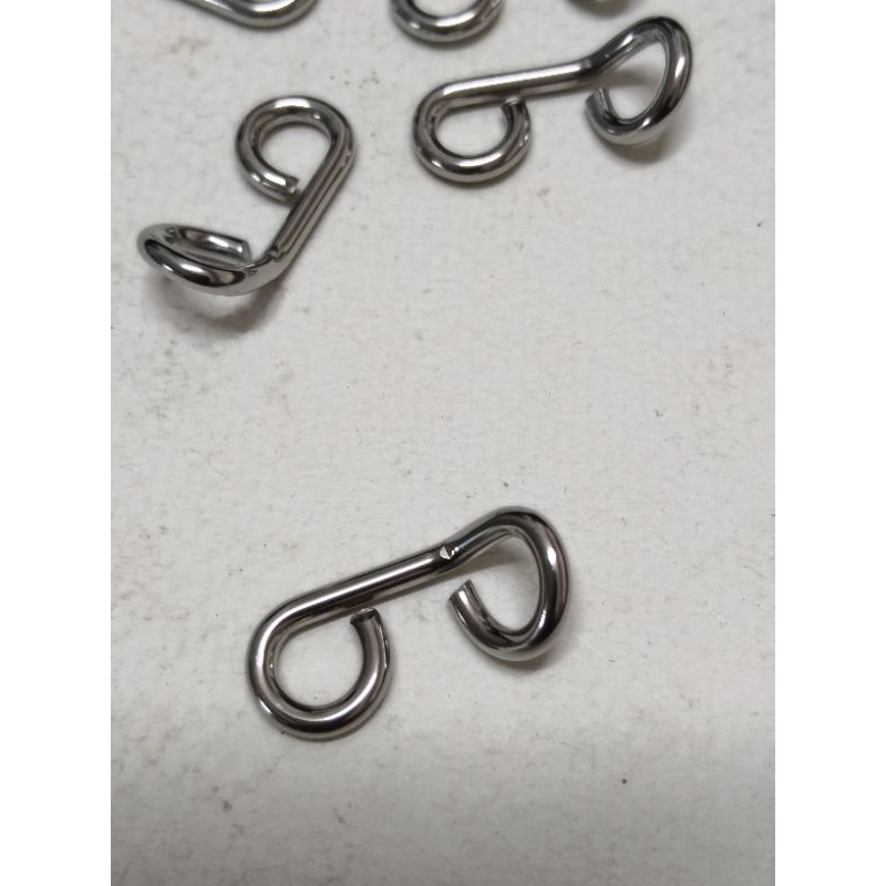 ลวดยึดปั้ม ฐานดำ กระปุกตรง สแตนเลส