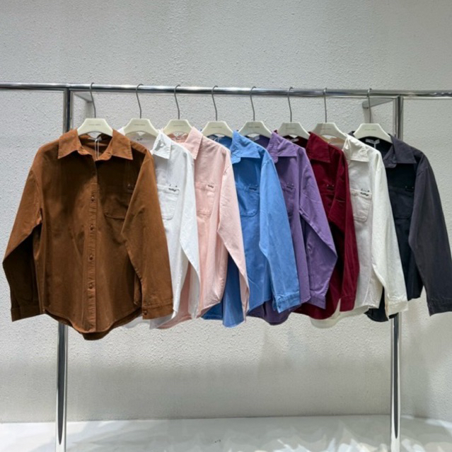 รุ่นใหม่!!  7709 เสื้อเชิ้ตแขนยาวผ้าคอตตอนยีนส์นุ่มๆ กระเป๋า1ข้าง ปักภาษาอังกฤษ  wanwan clothing