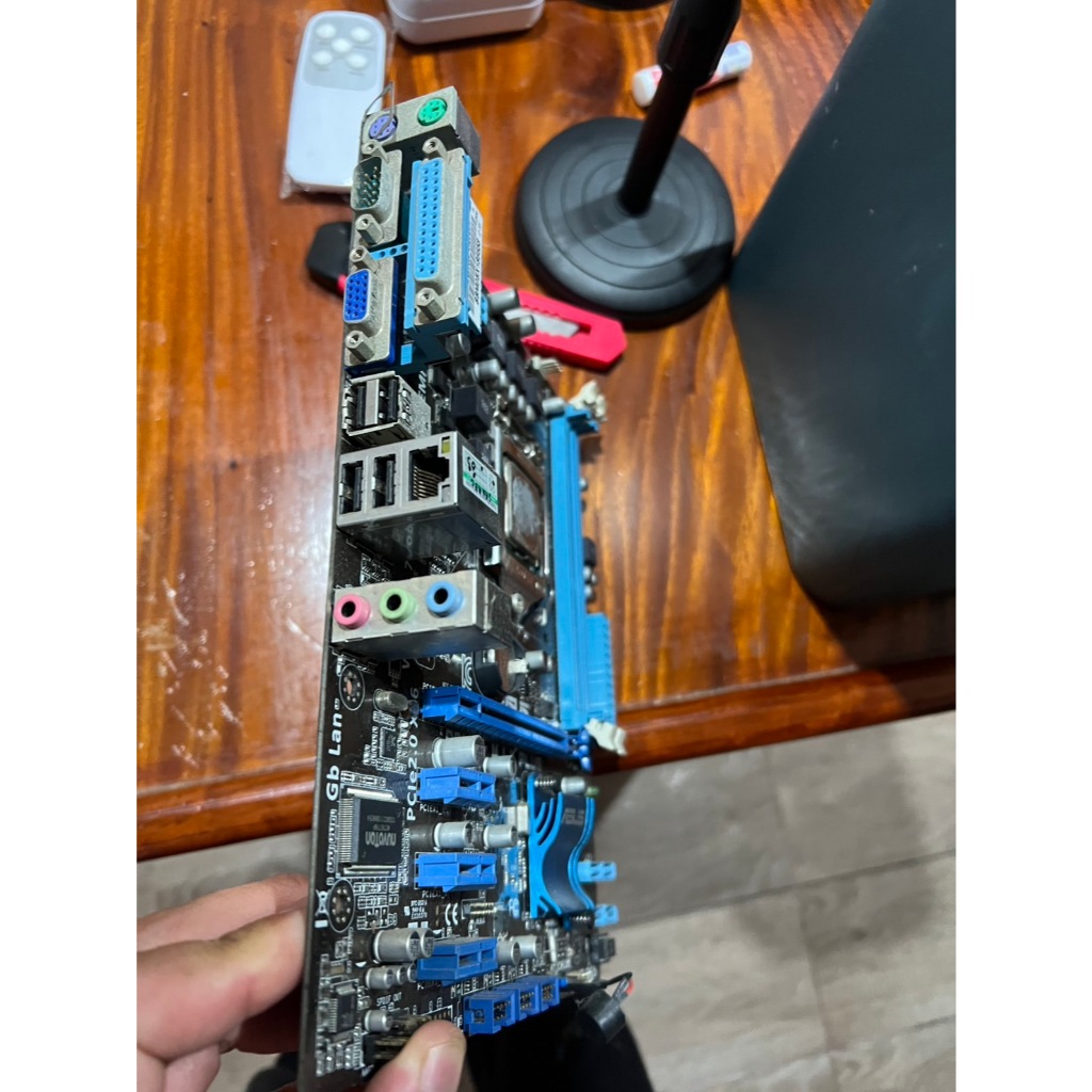 บอรด asus p8h61-mlx plus intel pentium lga1155 ช่องแรม 2 slot (ไหม้ 1 แถว)