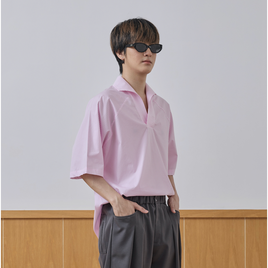 เสื้อโอเวอร์ไซซ์ คอปีกนก แบบสวม - Puffin Relax Shirt - กิวี่ Kevii Collection
