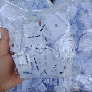 แผ่นโชว์ต่างหู **พร้อมส่ง 100ชิ้น