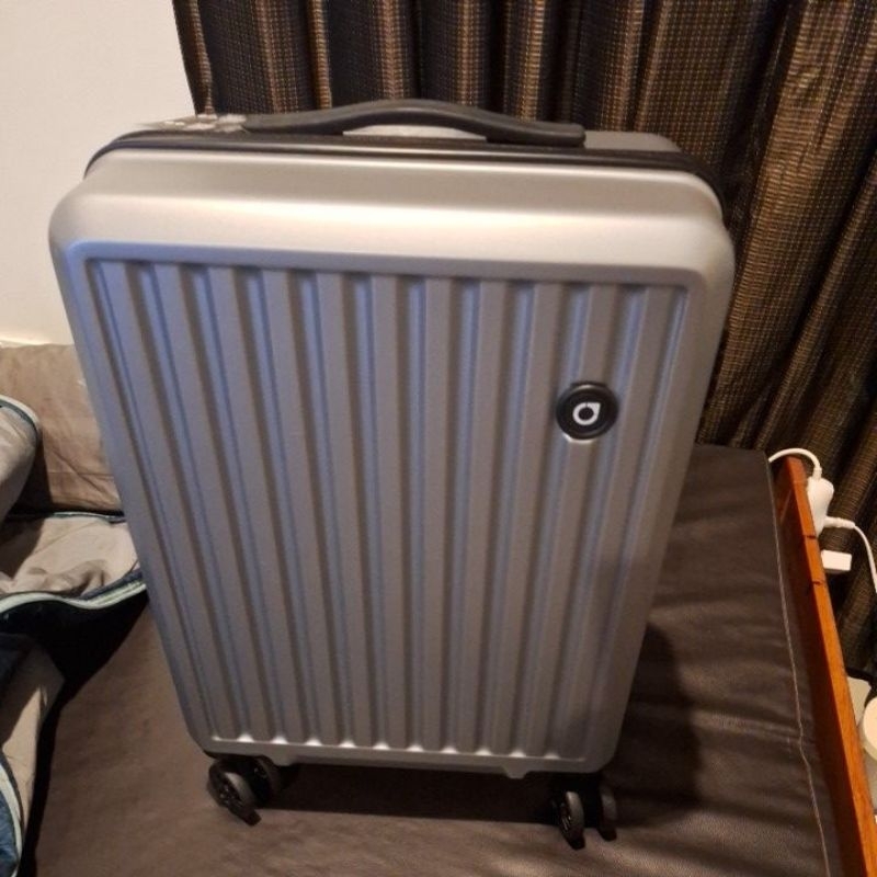 กระเป๋าเดินทาง แบบ carry on cagioni ขนาด 20 นิ้ว สามารถcarry onได้ จุประมาณ 45-50 lt