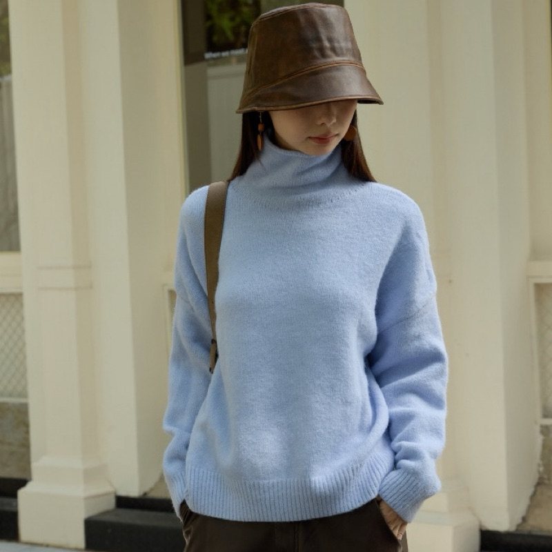 Sac bkk - blue sweater