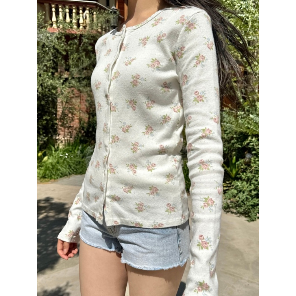 (พร้อมส่ง) BrandyMelville Zelly Floral Eyelet Top เสื้อแขนยาว ของแท้จากช็อป