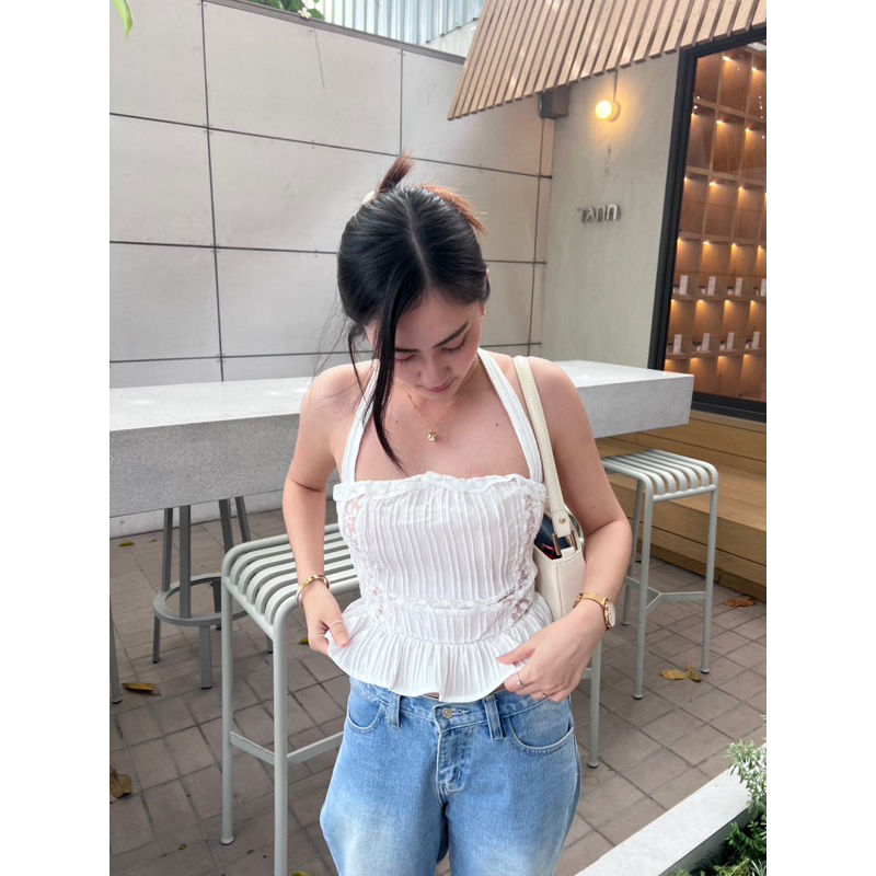 layla top เสื้อสีขาวสม่อคหละงแต่งชายระบายสุดน่ารัก ❌Final sale ไม่เติมของละค่า❌