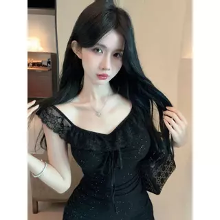 มินิเดรสสีดำ กลิตเตอร์ แต่งระบายผ้าลูกไม้รอบคอ มีสายผูกคล้องคอหรือโบว์ สม็อคลำตัว ผ้าโพลิเอสเตอร์ #8120