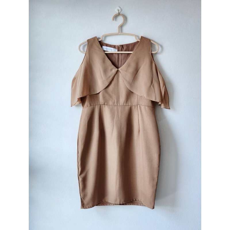 ส่งต่อ แบรนด์ Esfera เดรสออกงาน **ใส่ออกงานครั้งเดียว