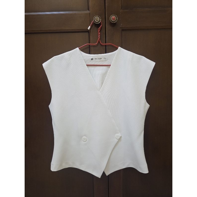 เสื้อคอวี แบรนด์ VZ viris zamara size M ซิปหลัง มือสอง สภาพปานกลาง