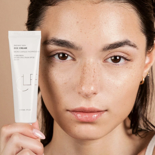 (สั่งจากVDOเพื่อรับส่วนลดพิเศษ) แบ่งขายซีซีซีครีม CLE COSMETICS CCC Cream SPF50