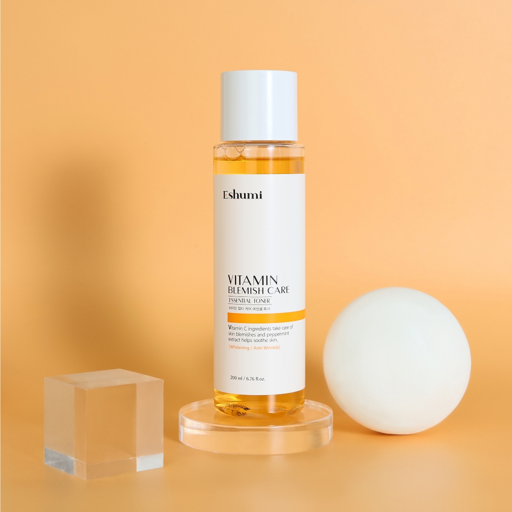 (ลด 57% + ส่งฟรี) Eshumi Vitamin Blemish Care Essential Toner 200 ml. – โทนเนอร์สูตรวิตามิน ราคา ถูกที่สุด ดีลบีเคเค แกลเลอรีภาพที่ 2