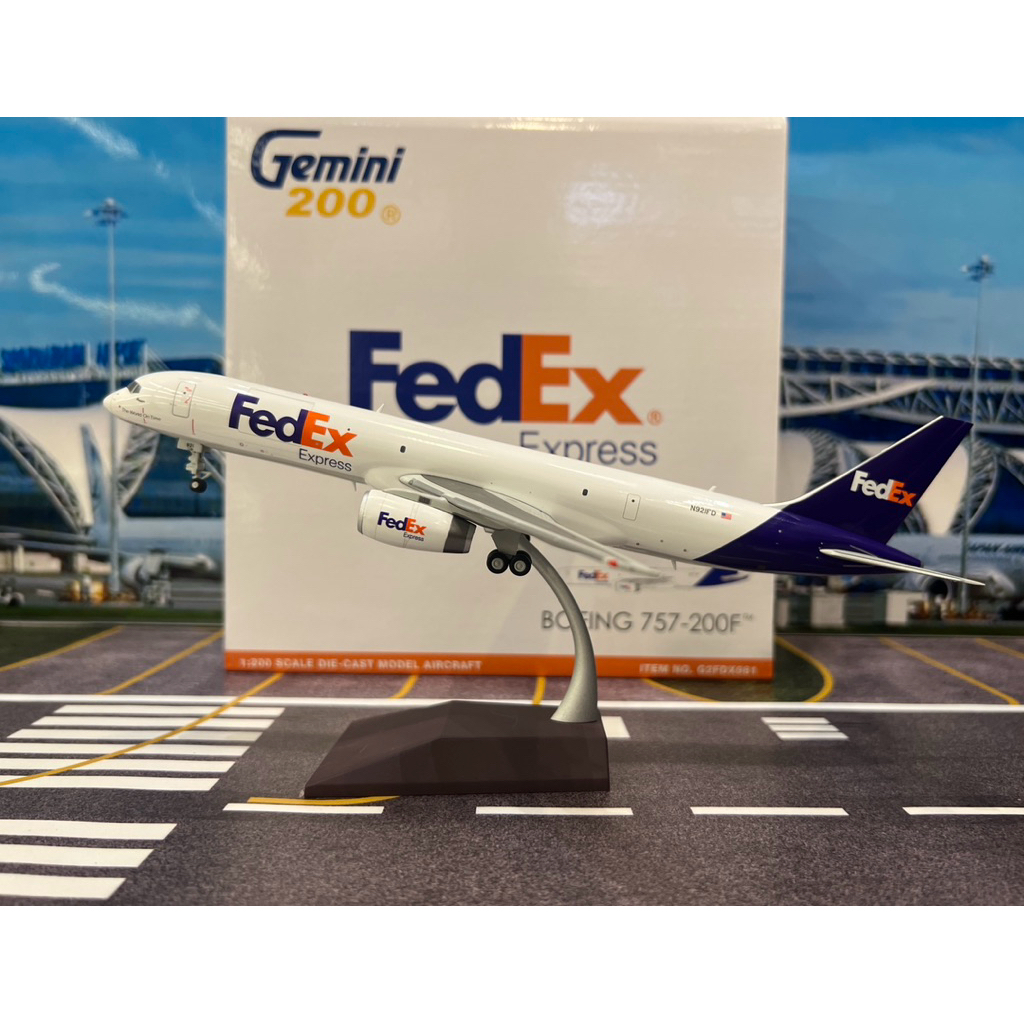 Gemini Jets [G2FDX981] 1:200 FedEx Express B757-200SF N921FD