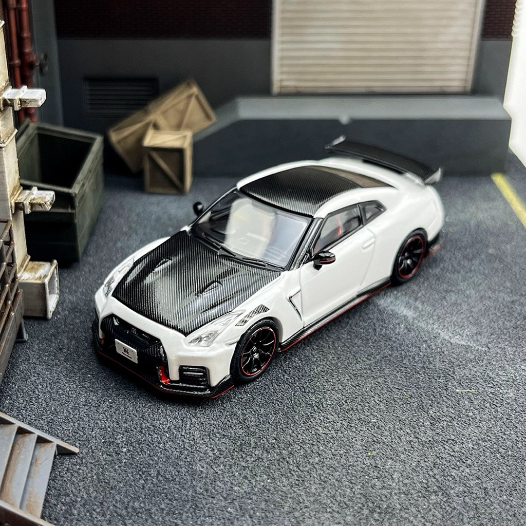 INNO 1:64 NISSAN GT-R R35 NISMO – หลังคาคาร์บอน ของสะสมสายแรง