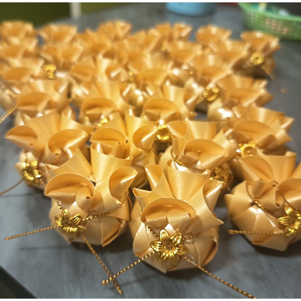 เหรียญโปรยทานถุงเงินถุงทอง(งานตัวเปล่า)50 ลูกและ 100 ลูก(🌼มีของพร้อมส่งค่ะ🌼)