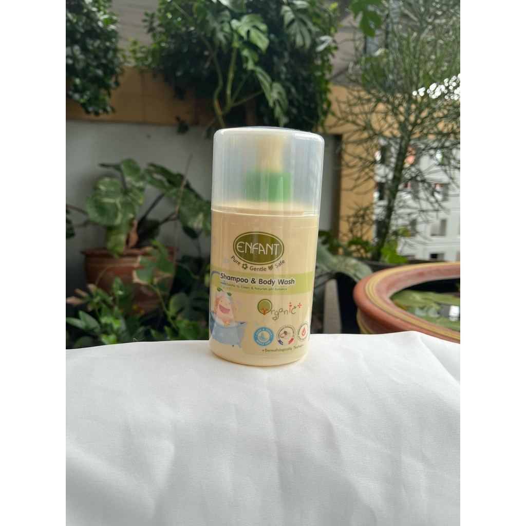 แชมพูและครีมอาบน้ำ ORGANIC SHAMPOO & BODYWASH ใช้ได้ตั้งแต่แรกเกิด (ชนิดขวด) 300ml.