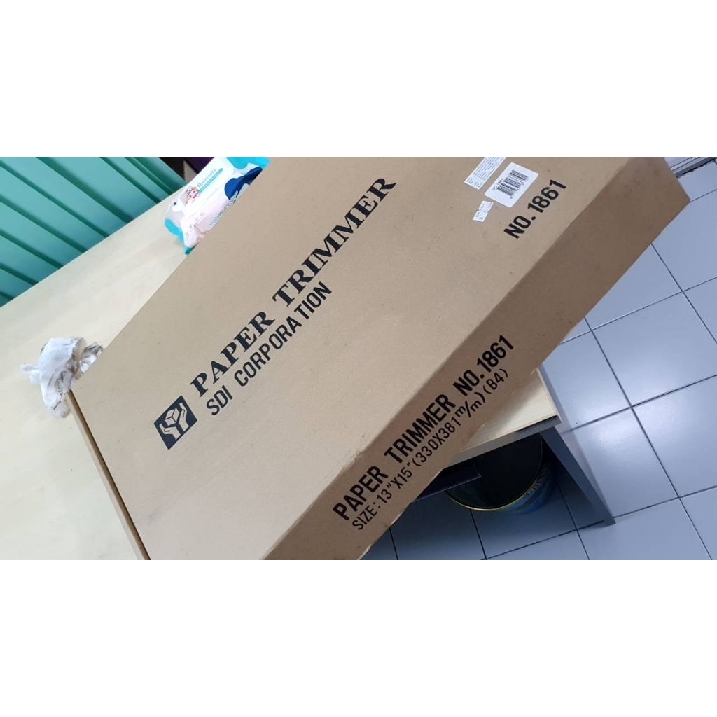 เครื่ิองตัดกระดาษ paper trimmer ตัดกระดาษใหญ่สุดได้ B4 (สินค้าใหม่เอี่ยม)