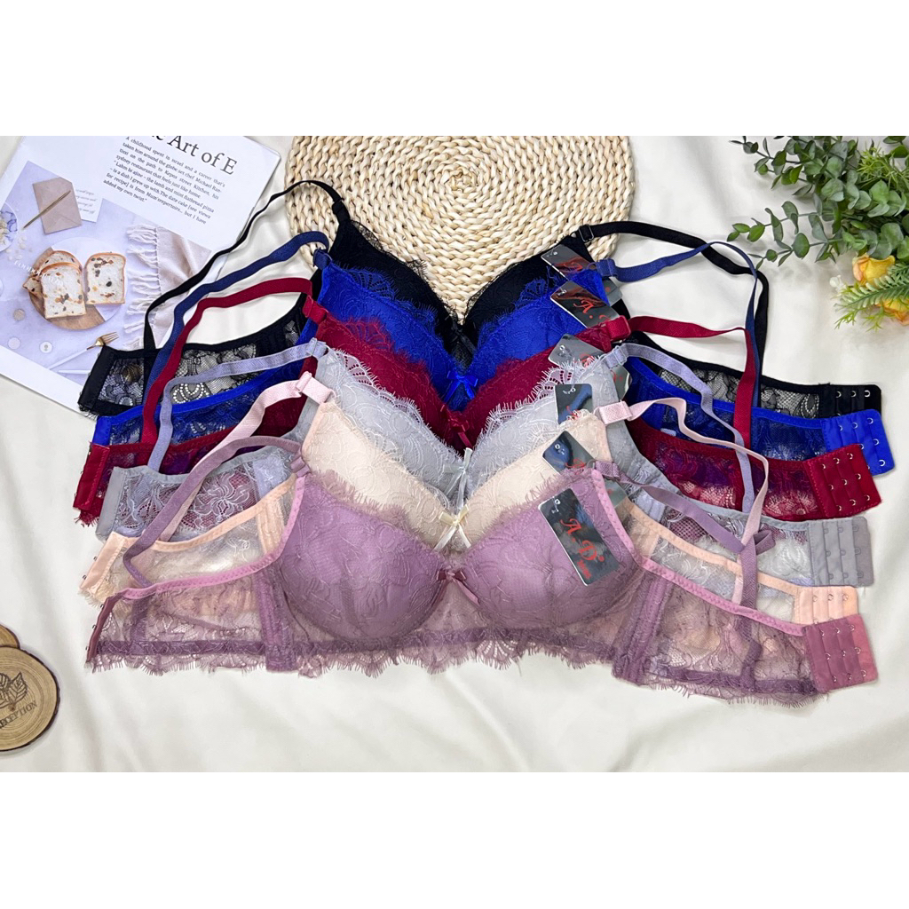 W81#🔥เสื้อในล้านสต๊อก🔥บราไร้โครง เสื้อในลูกไม้ ฟองบาง คัพA