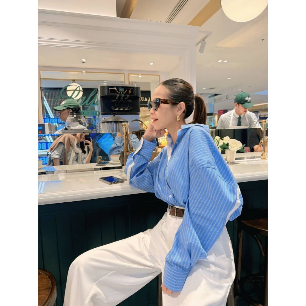 เสื้อเชิ้ตสีฟ้า รุ่นSkyline Stripes