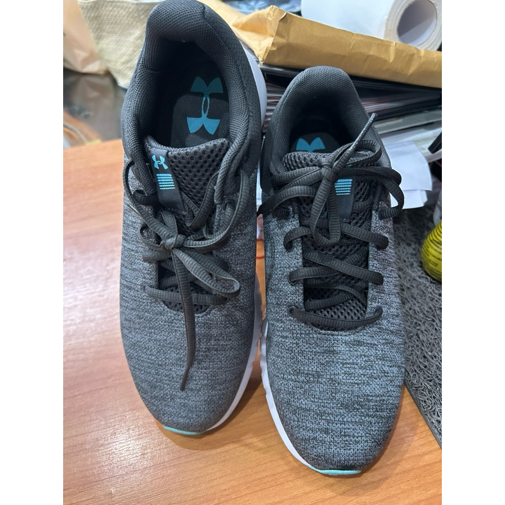 รองเท้า under armour ผู้หญิง
