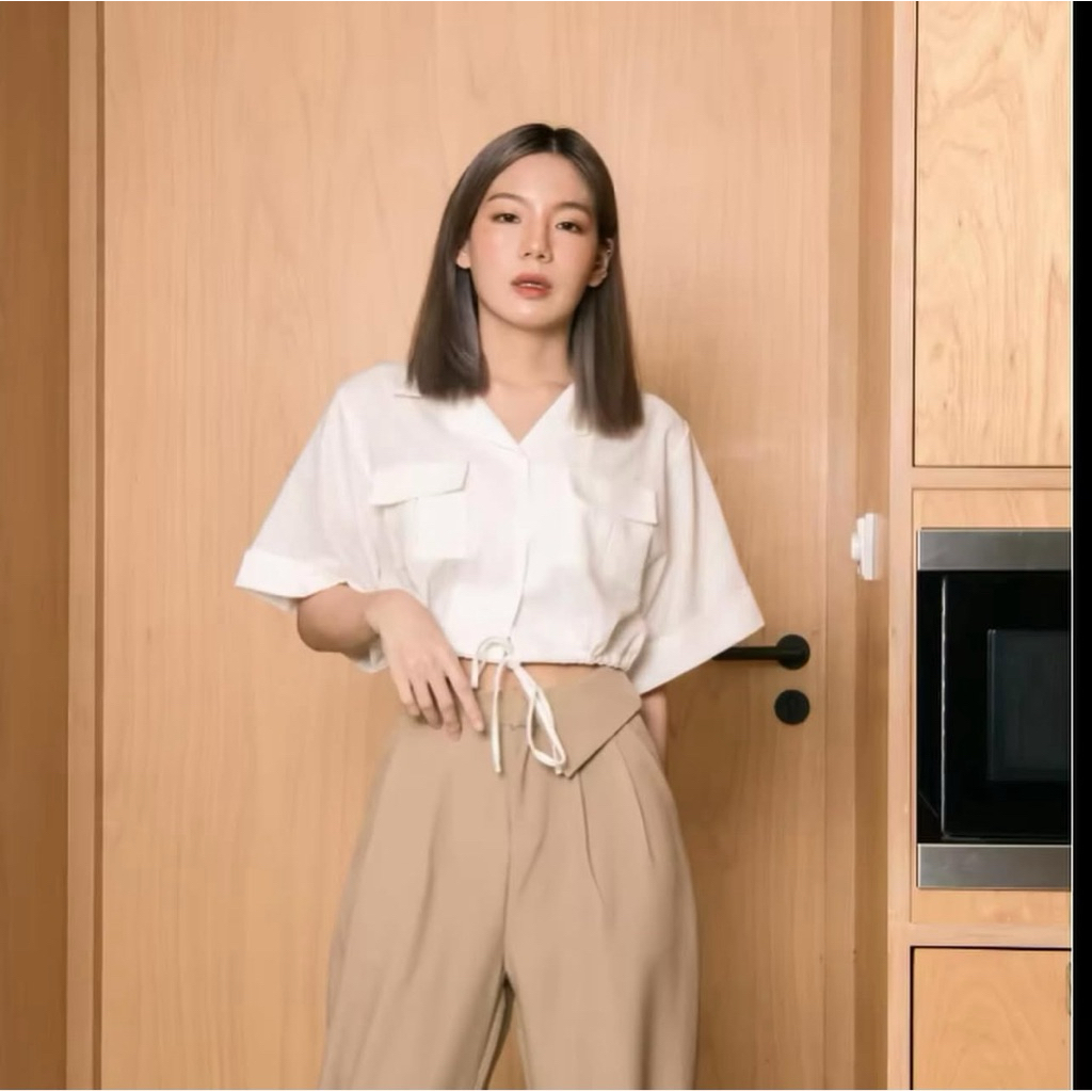 Studio Unknown - Alexa shirt