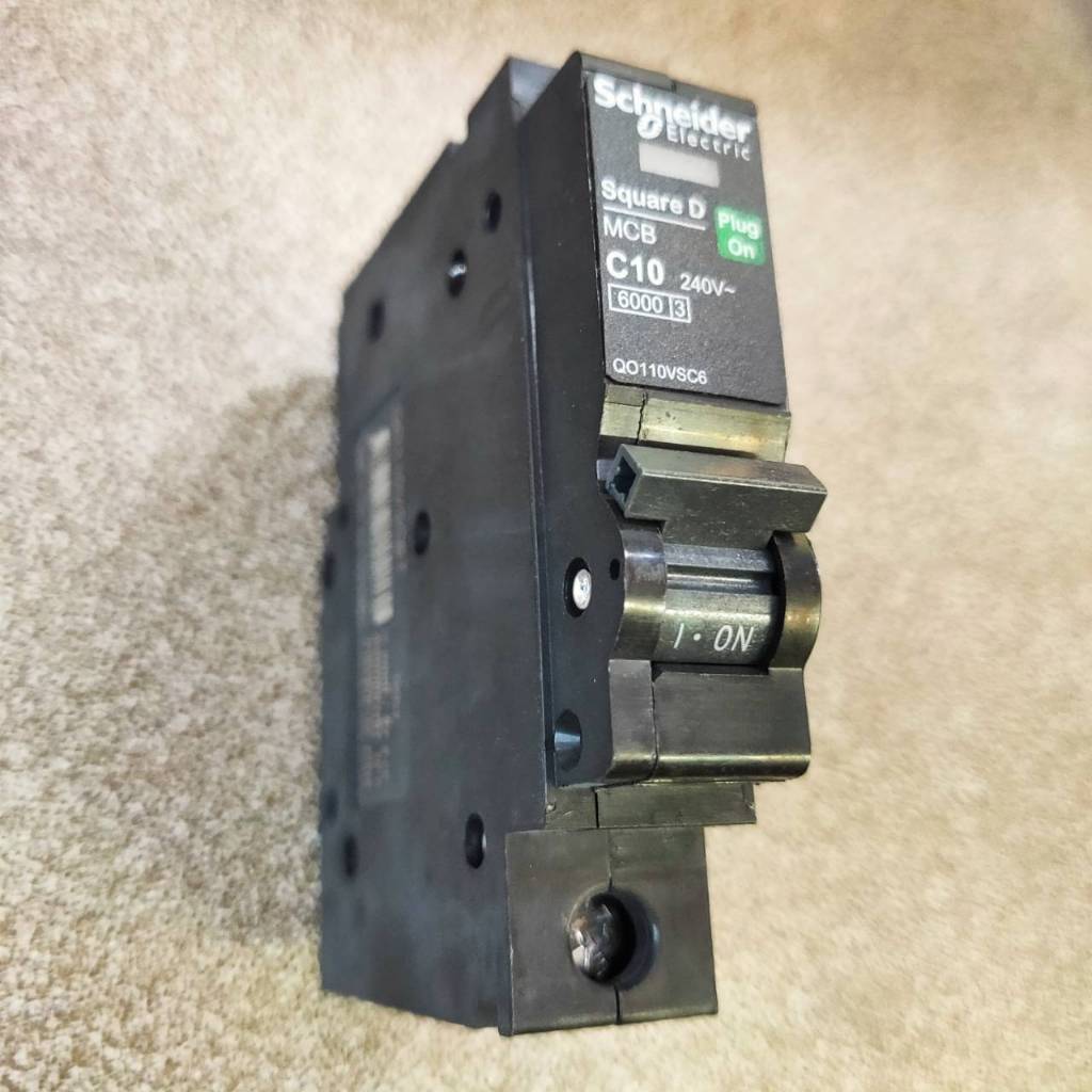 เซอร์กิตเบรกเกอร์ 10A QO110VSC6T 6ka SQUARE D