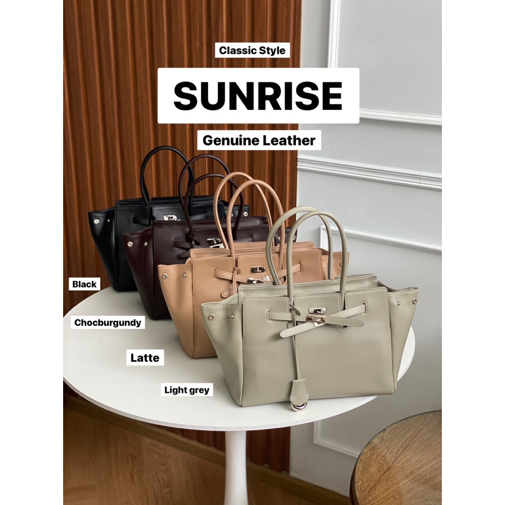 Sunrise : Genuine leather กระเป๋าหนังวัวเเท้ size30x14x21 cm ดีไซน์สวย เรียบหรู ใส่ของได้เยอะ น้ำหนักเบา มีสายสะพายยาว